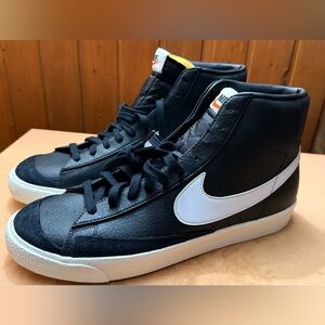 Nike Black and White Men's Sneakers(brand new)